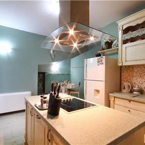 5 bedroom bayside villa with pool near Kotor, sleeps 12